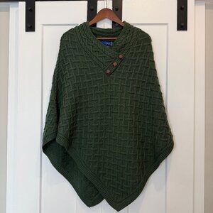 NWT Aran Sweater Market Womens M/L Green Merino Wool Poncho Cape Irish Knit